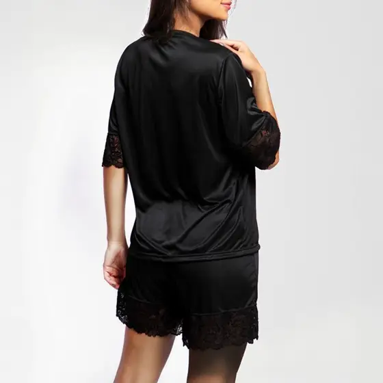 Pijama de verano con encaje